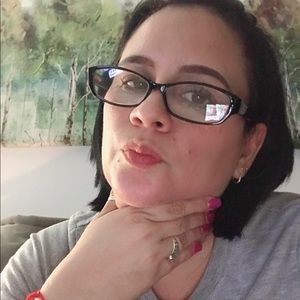 Meet your Posher, Nathaly